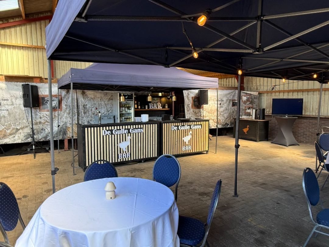 Bar met barman op locatie